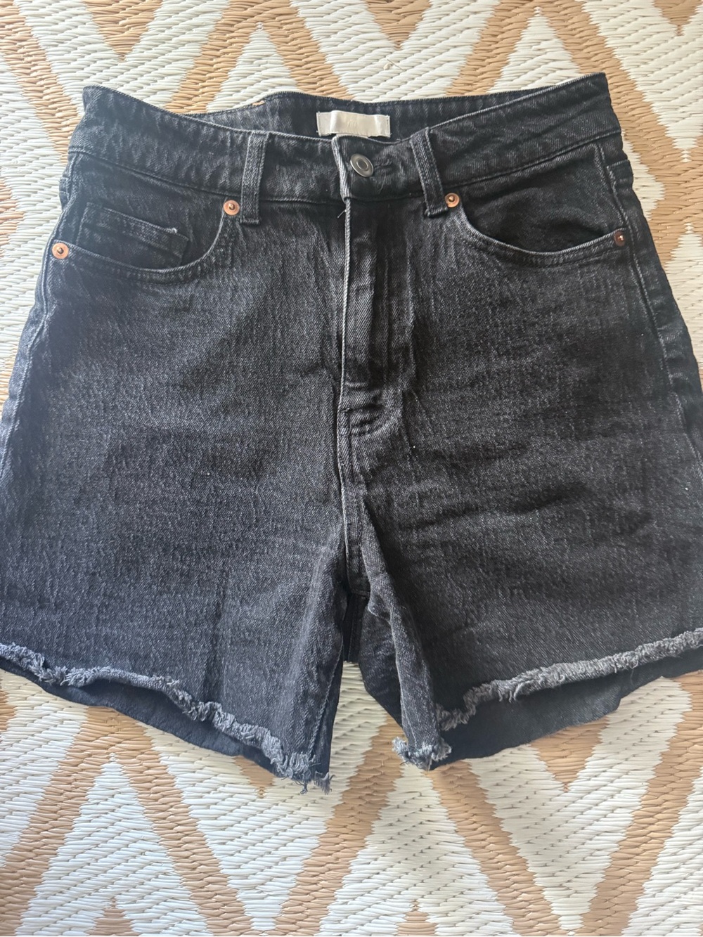 H&M Black High-Rise Frayed Hem Denim Shorts